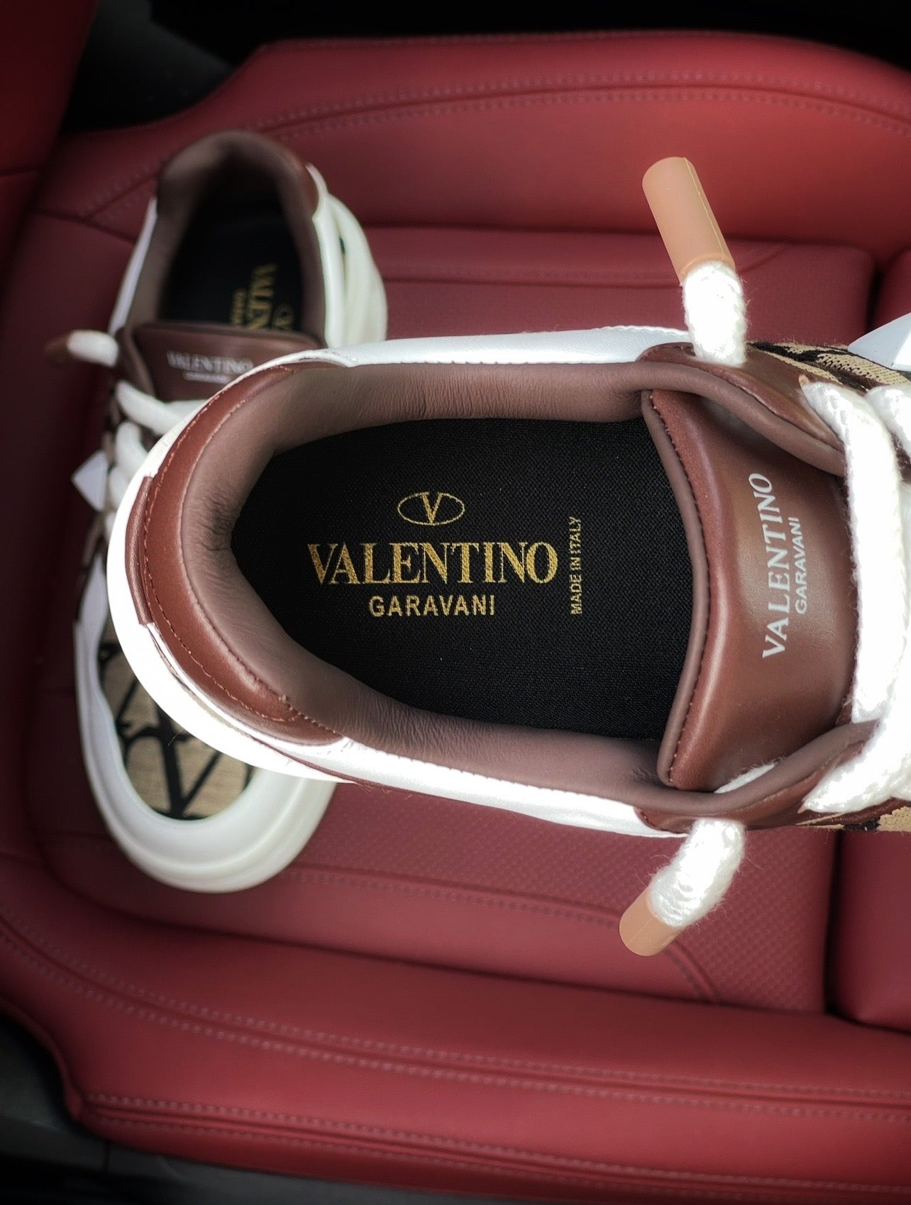 Valentino One Stud