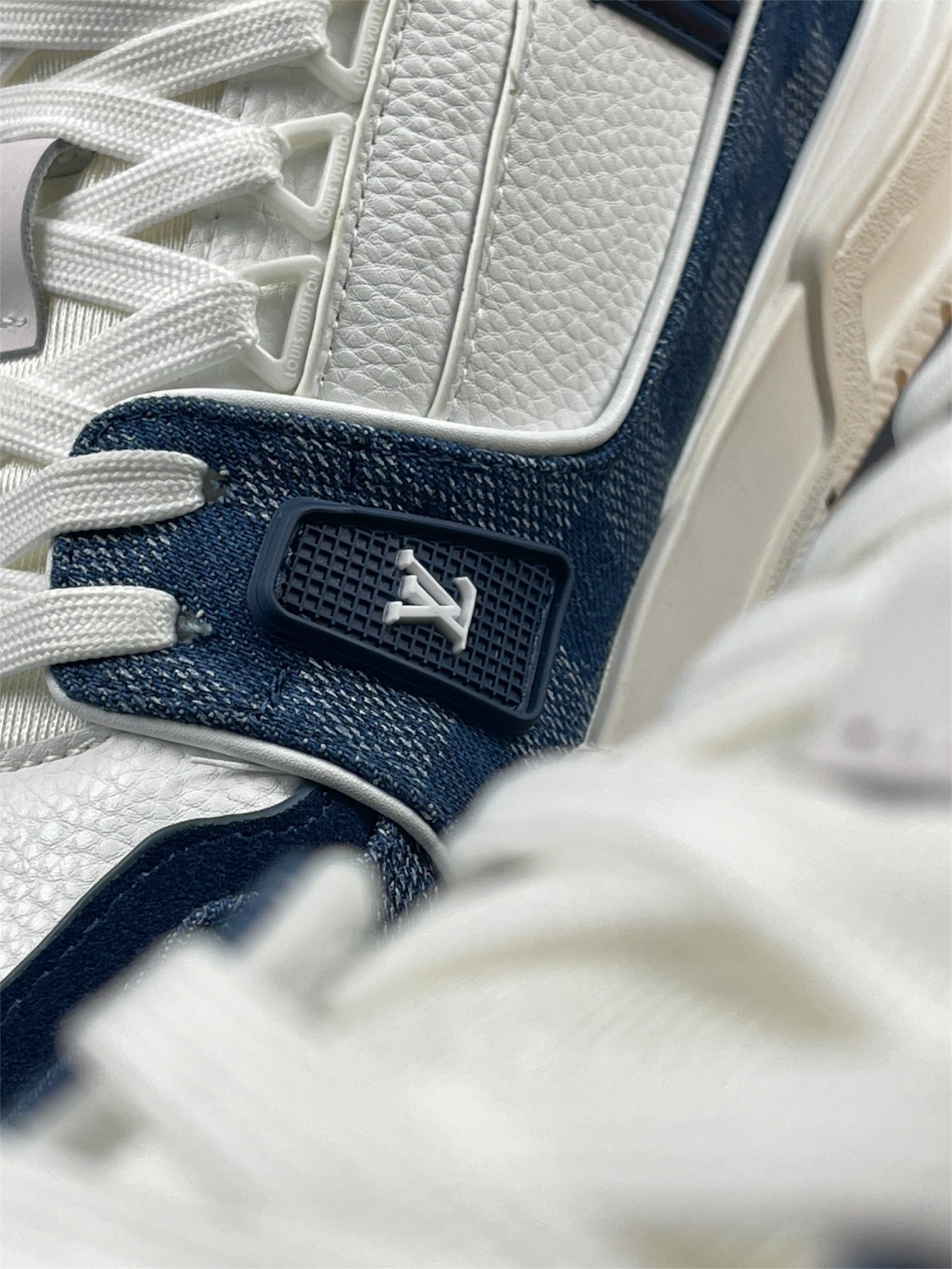 LV Trainer
