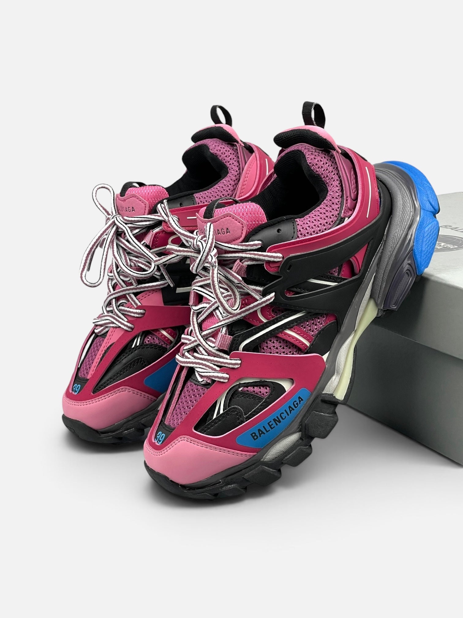 BALENCIAGA TRACK