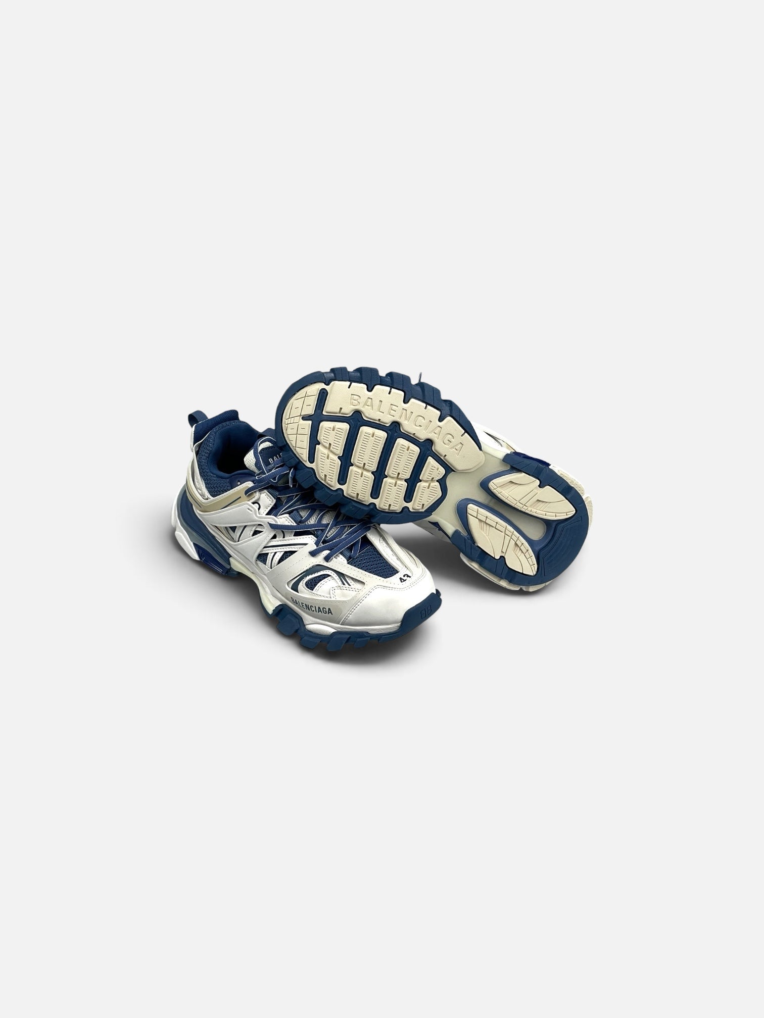 BALENCIAGA TRACK