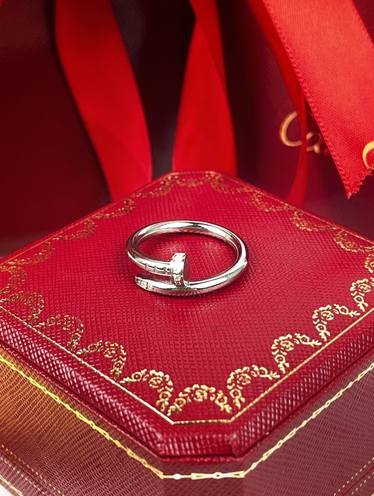 Пръстен Cartier Juste Un Clou