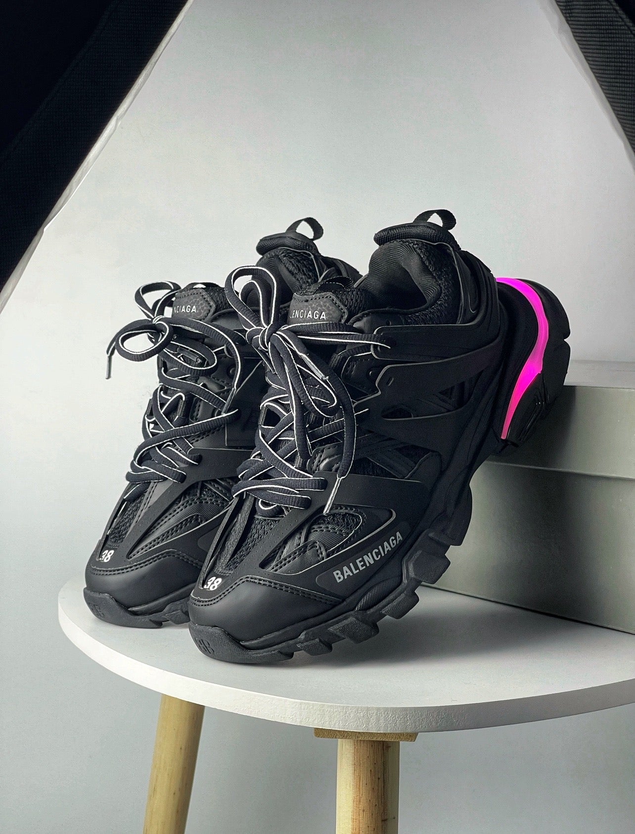 BALENCIAGA TRACK LED DRIPLOCKER.BG