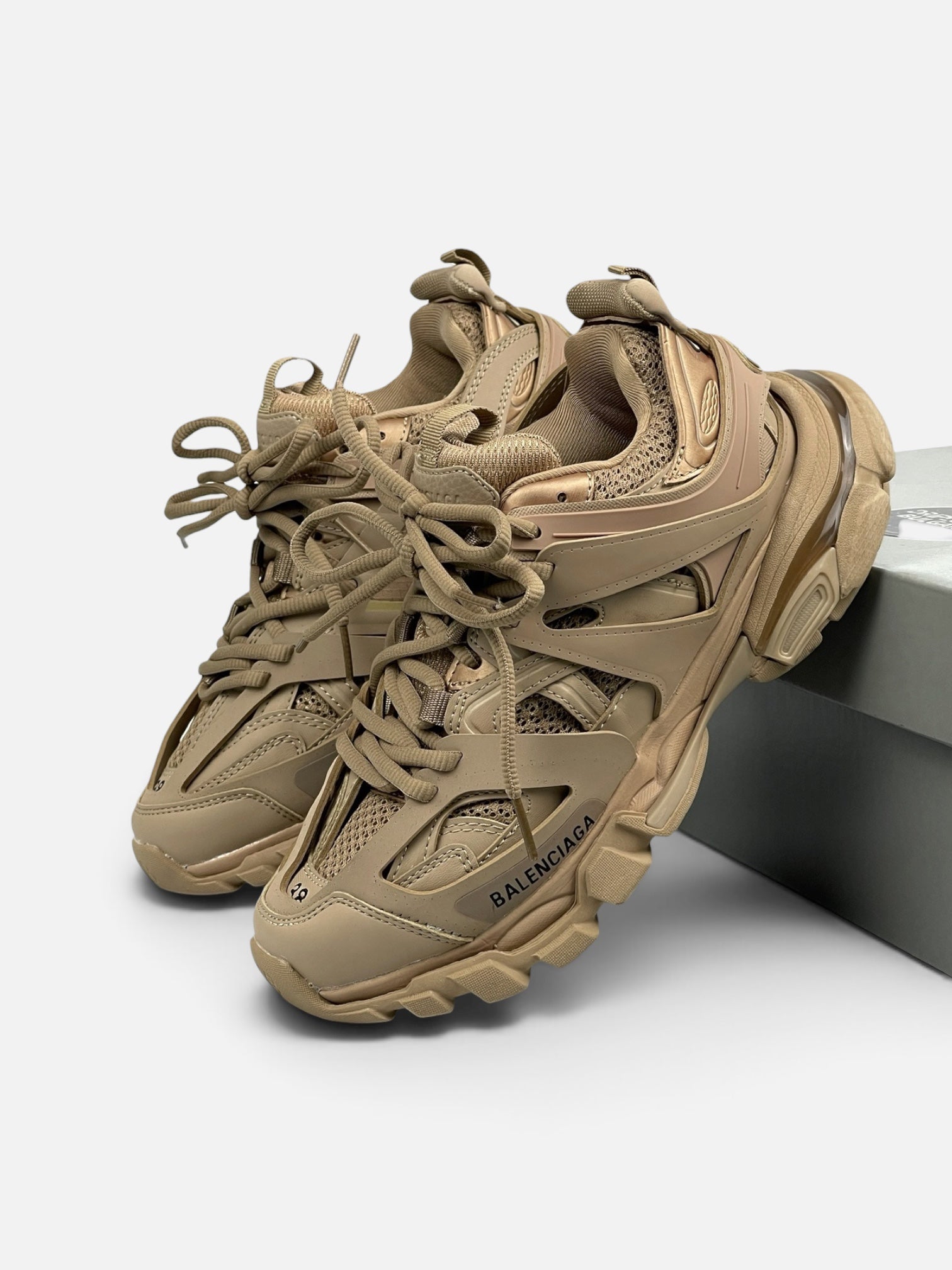 BALENCIAGA TRACK