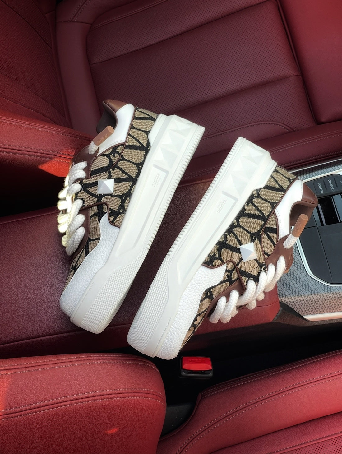 Valentino One Stud