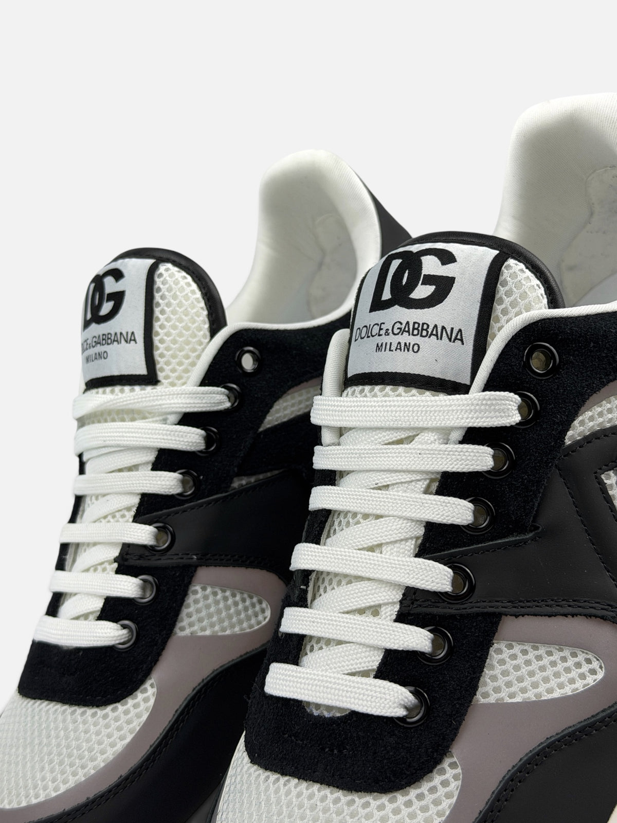 DG Sneakers