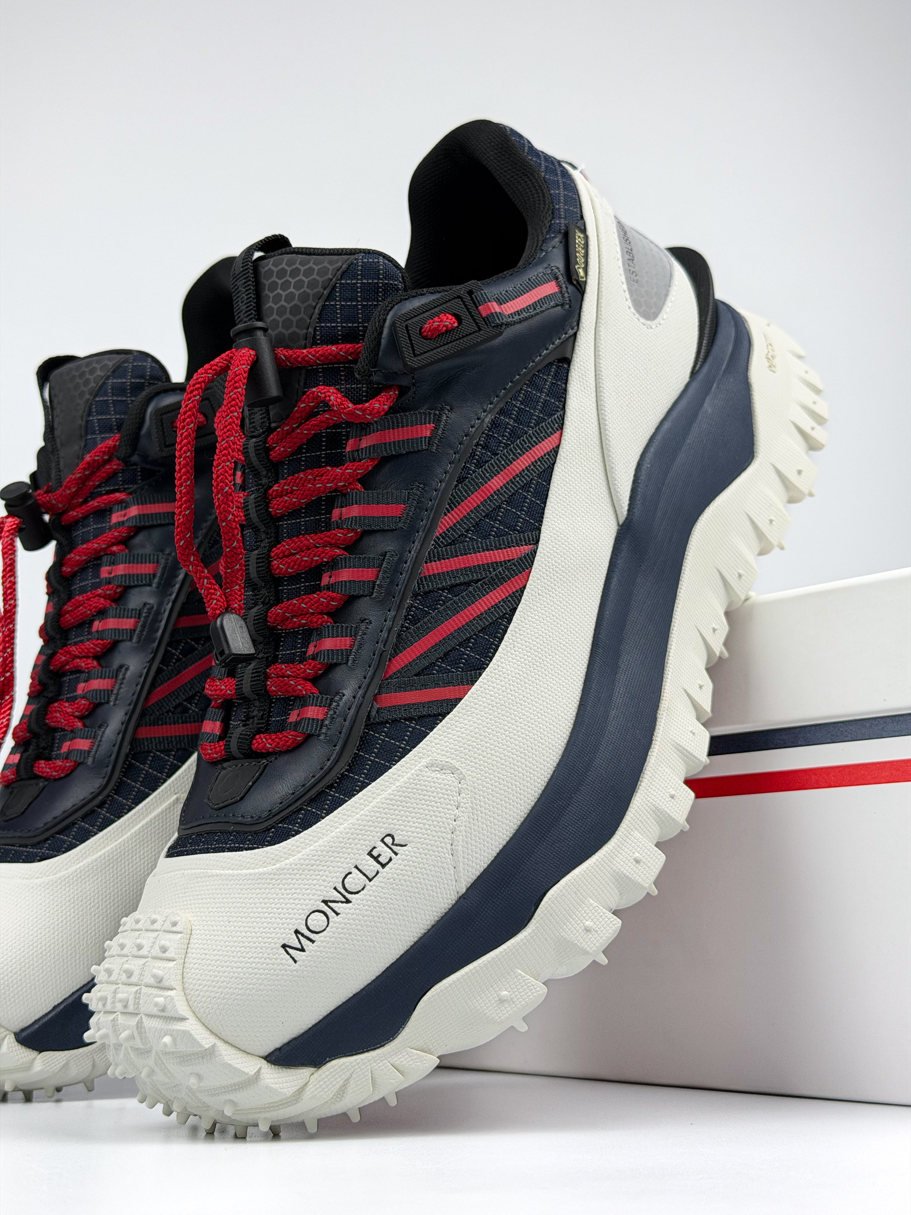 Маратонки Moncler
