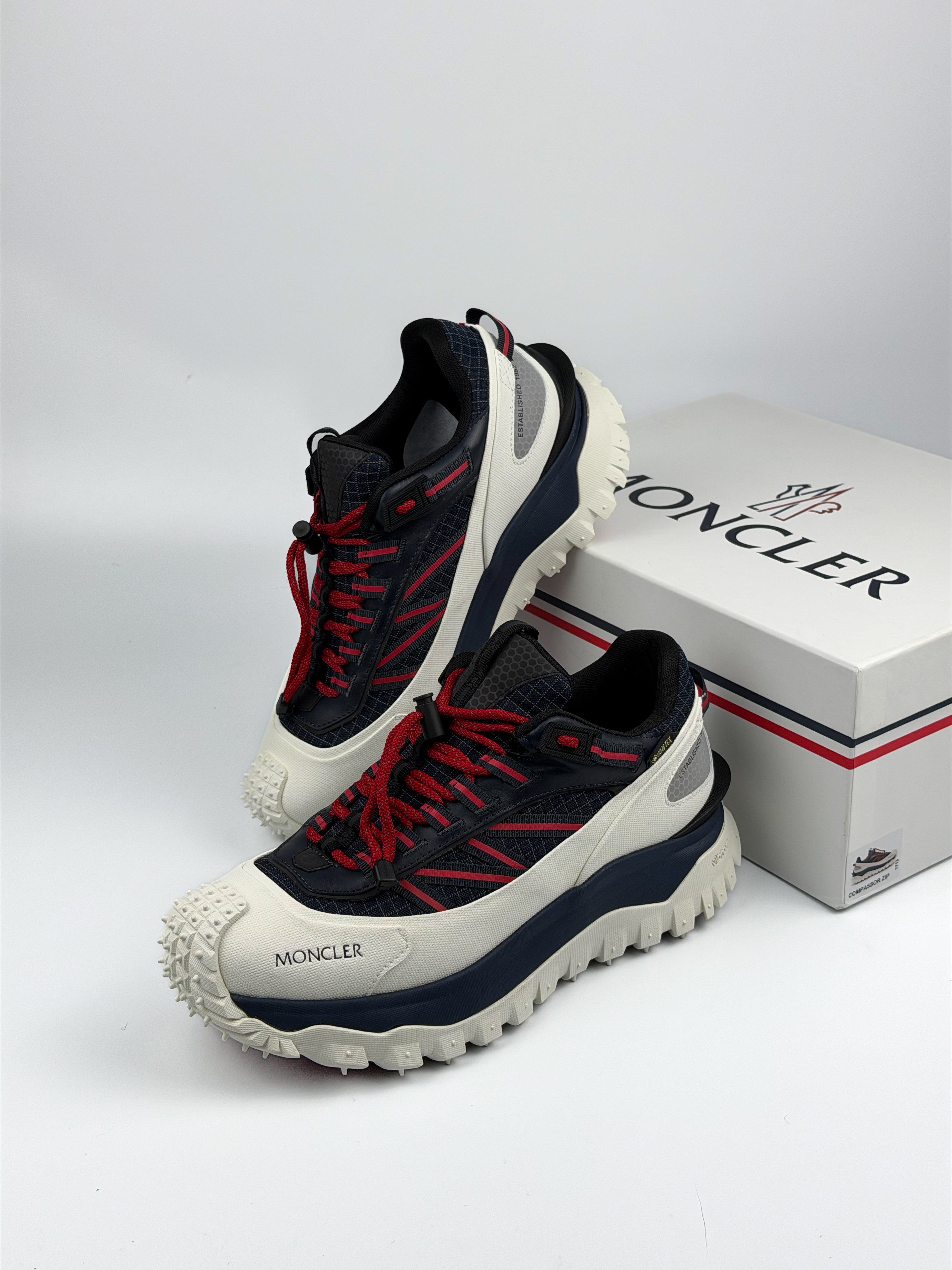 Маратонки Moncler