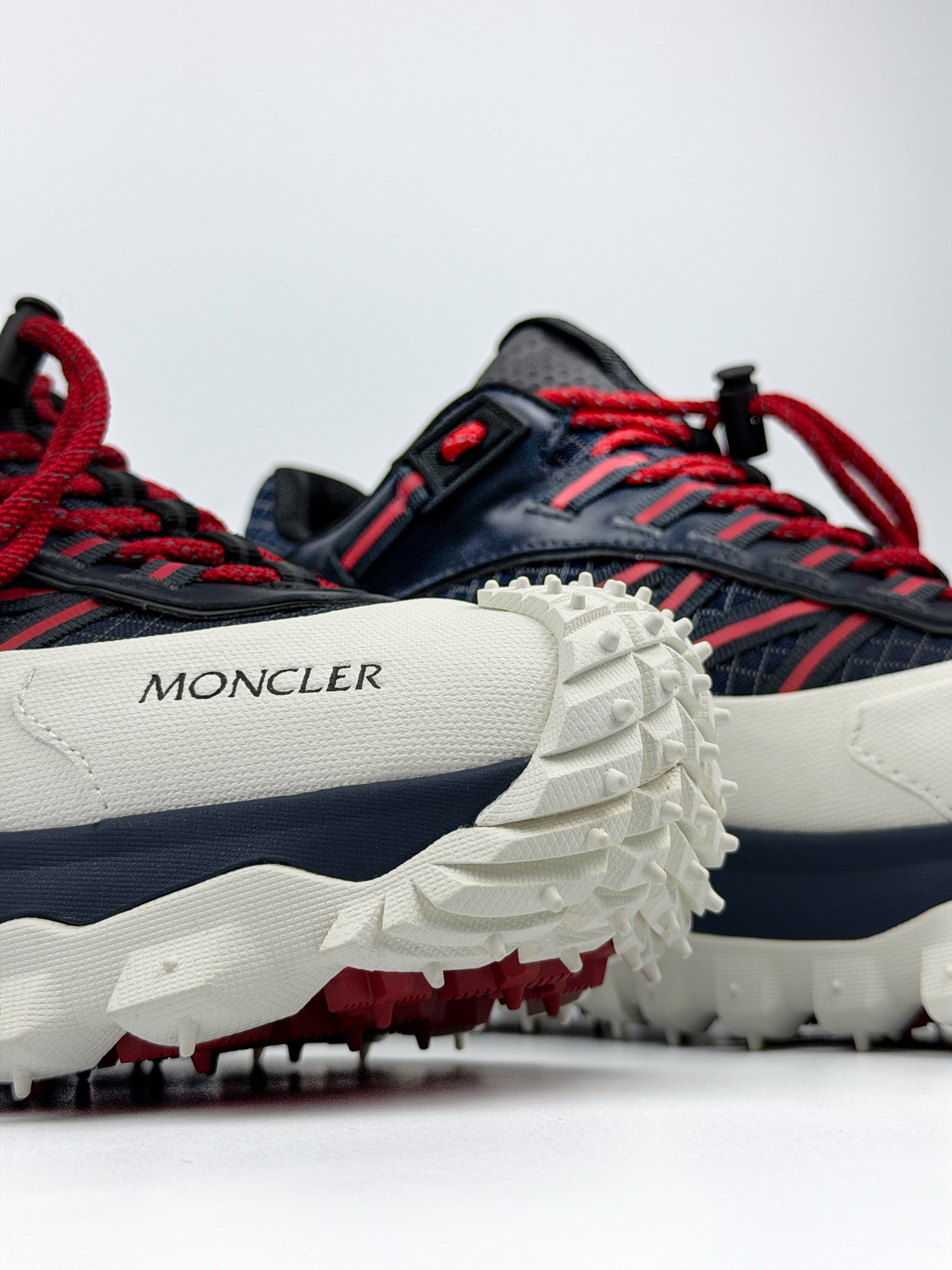 Маратонки Moncler