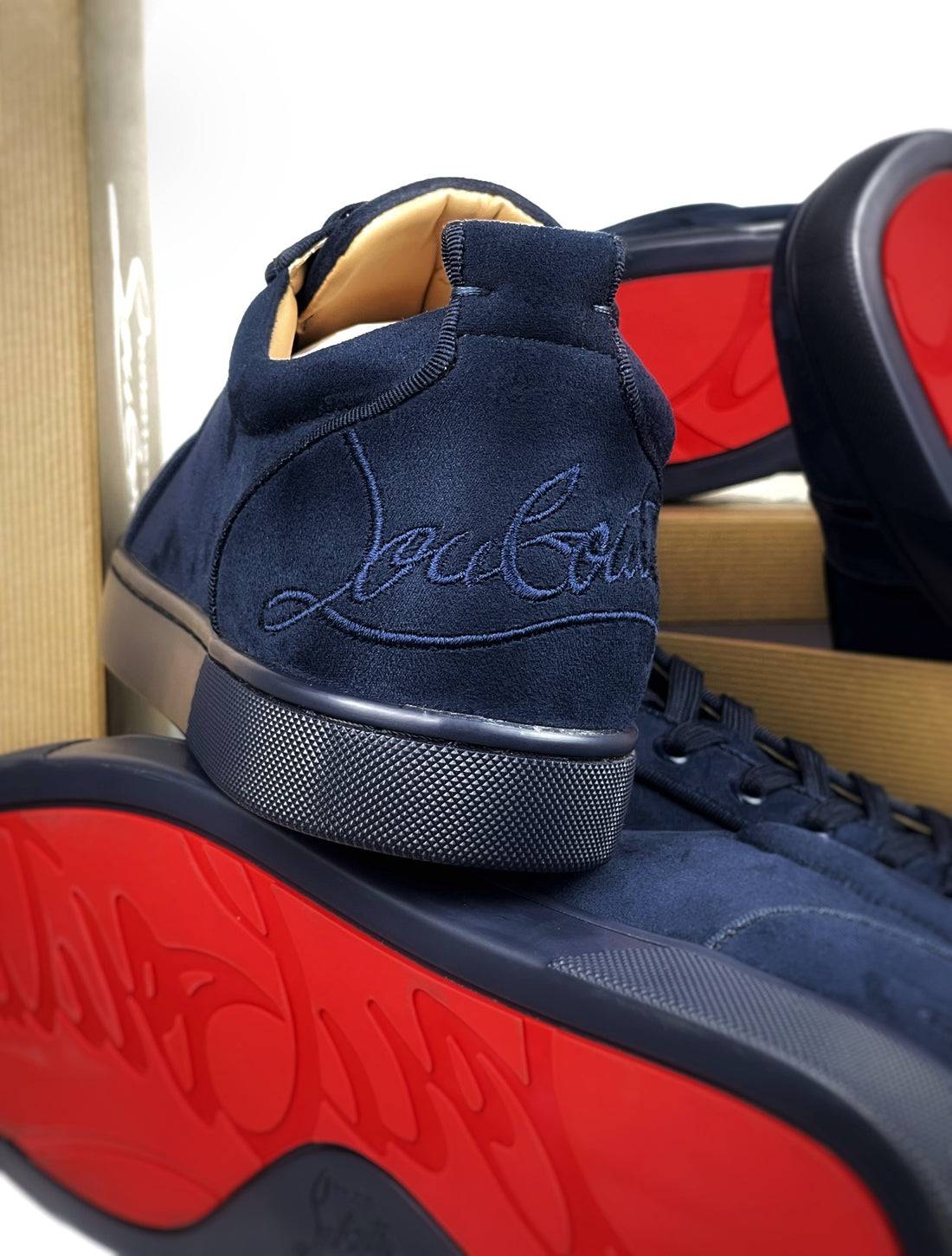 LOUBOUTIN NAVY BLUE VELOUR DRIPLOCKER.BG