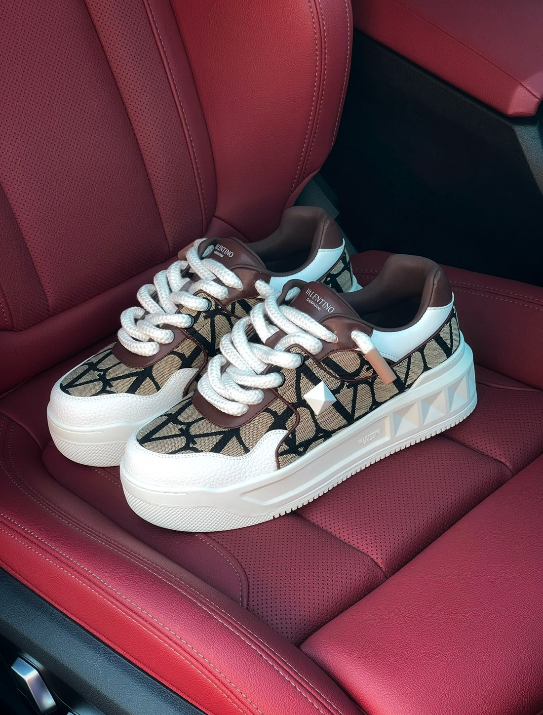Valentino One Stud