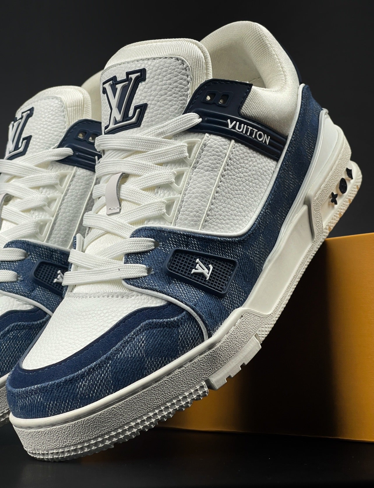 LOUIS VUITTON TRAINER DRIPLOCKER.BG