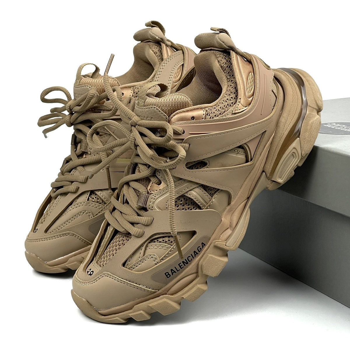 BALENCIAGA TRACK