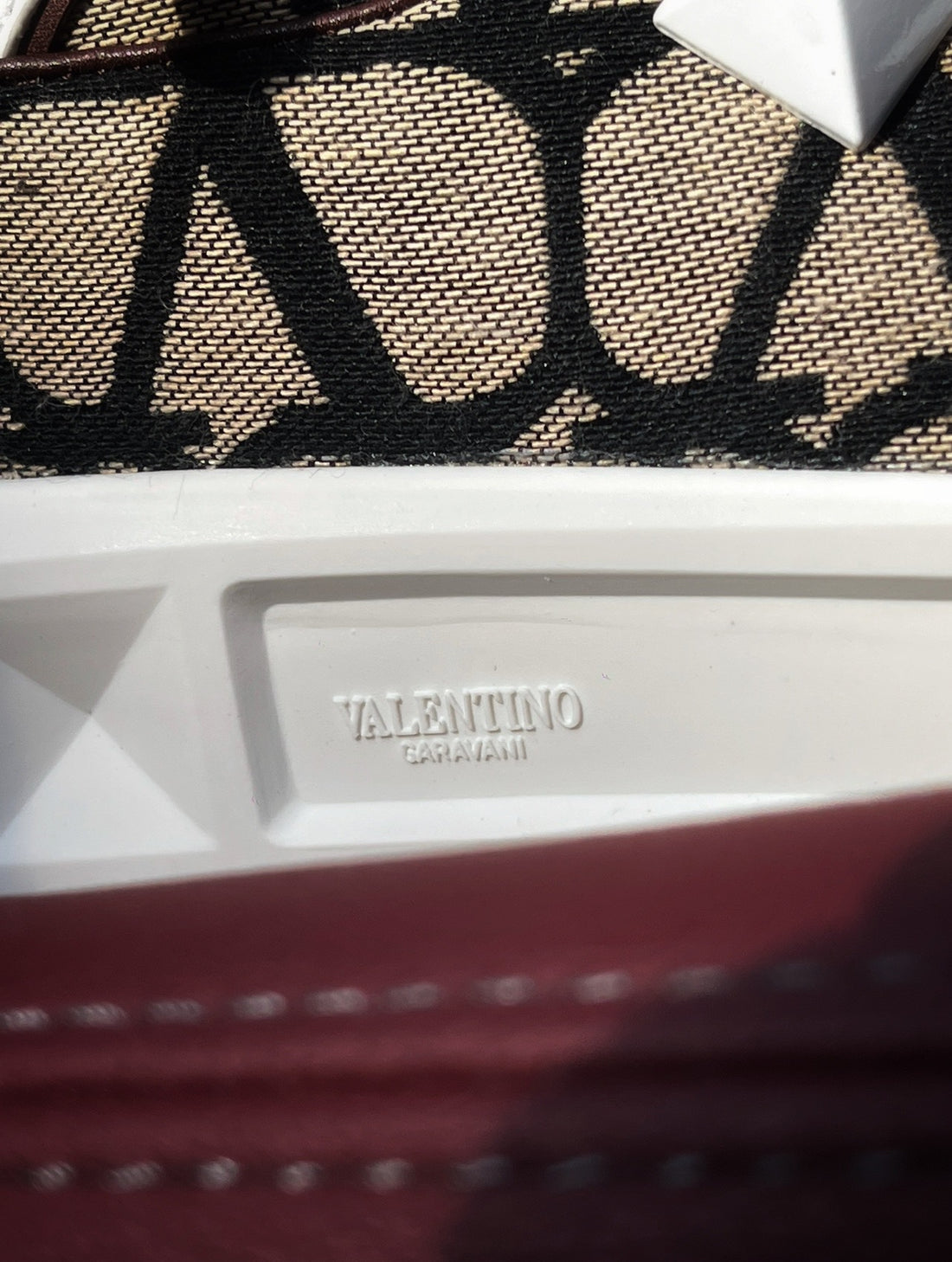 Valentino One Stud