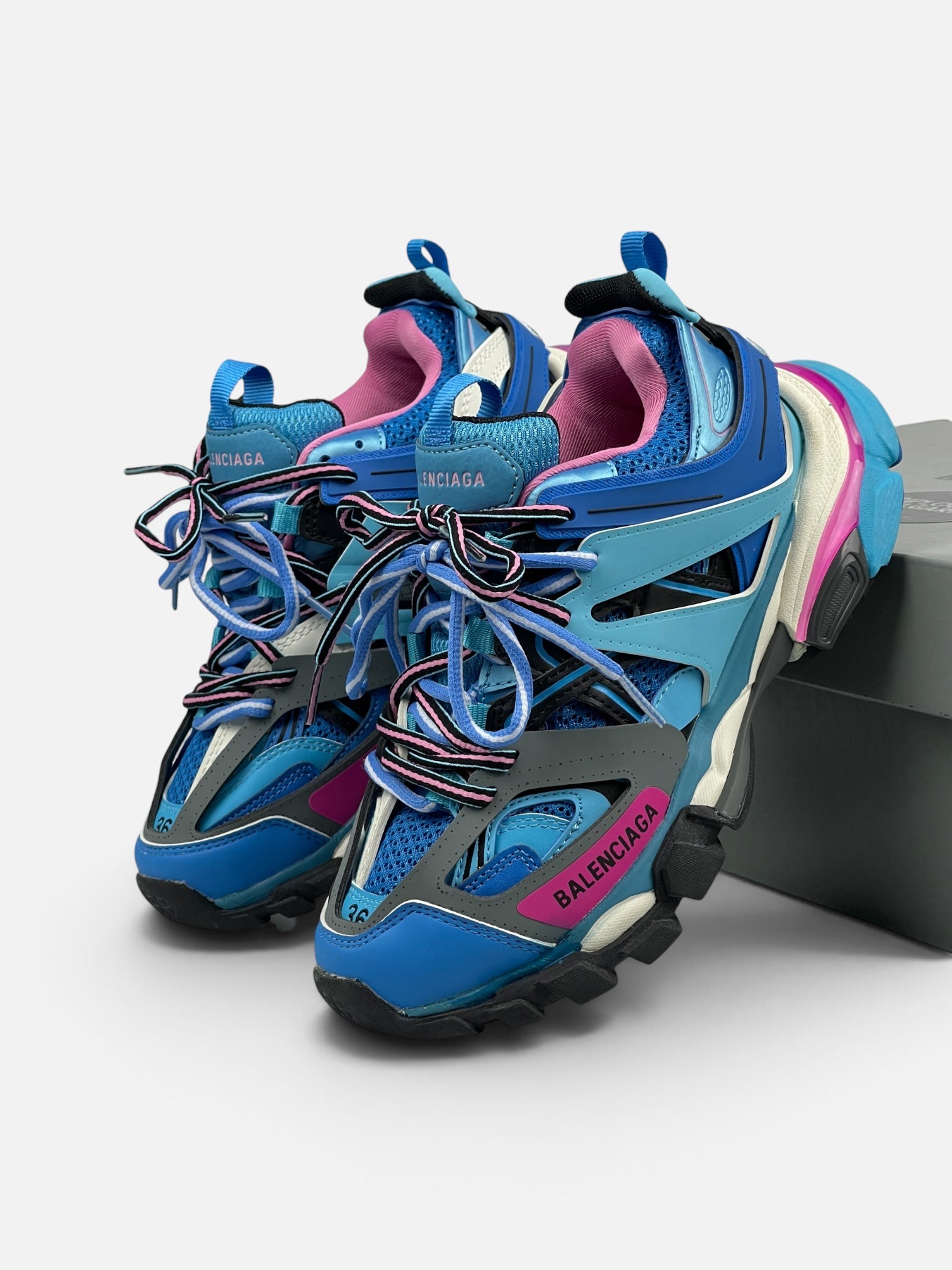 BALENCIAGA TRACK