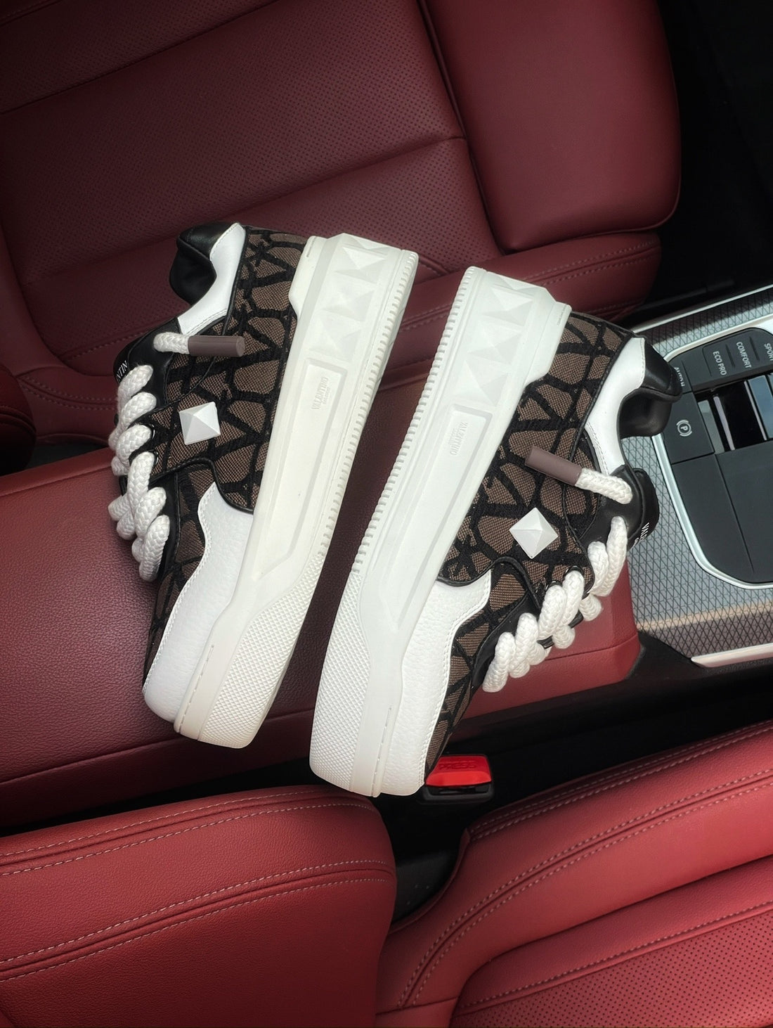 Valentino One Stud