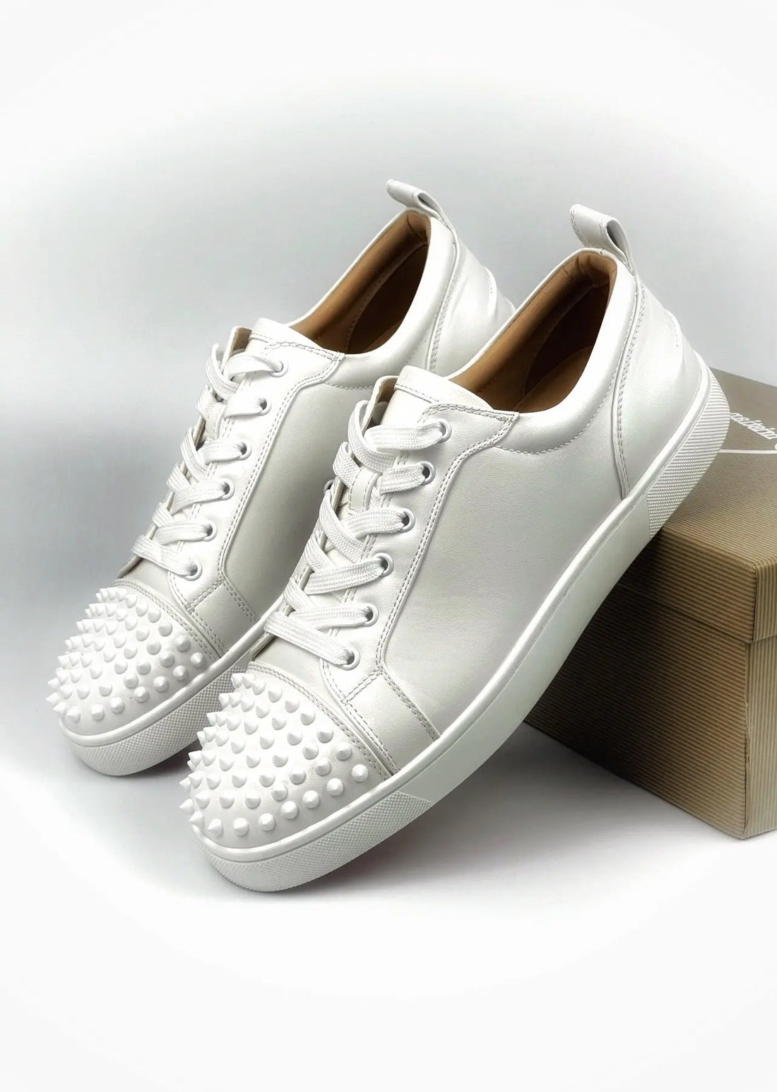 LOUBOUTIN WHITE LEATHER DRIPLOCKER.BG