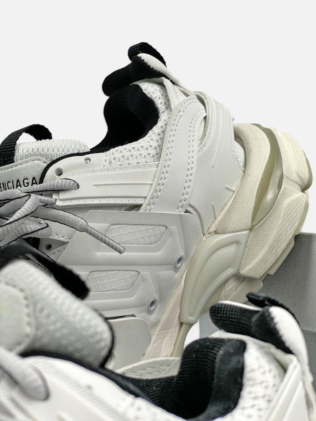 BALENCIAGA TRACK