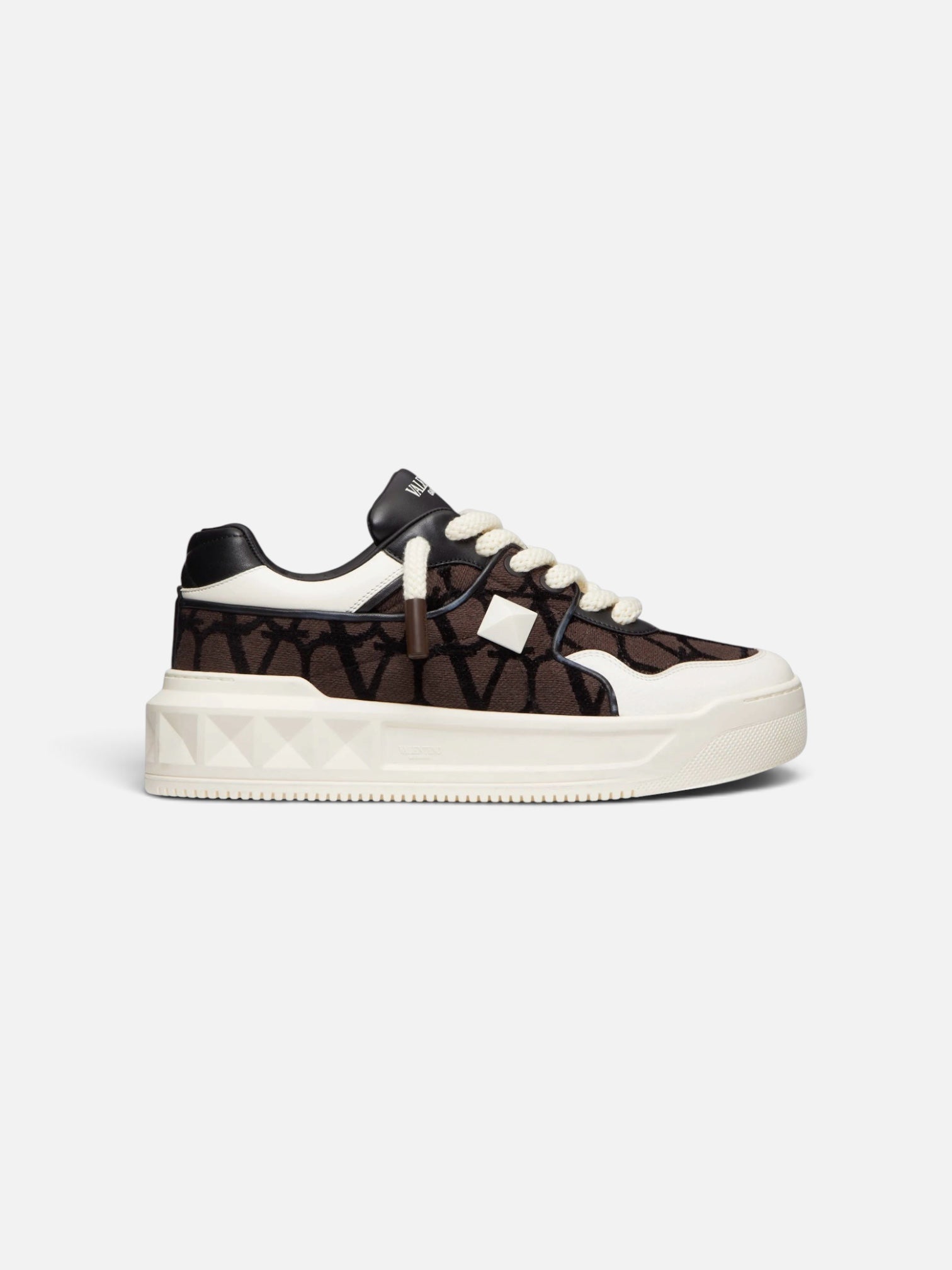 Valentino One Stud