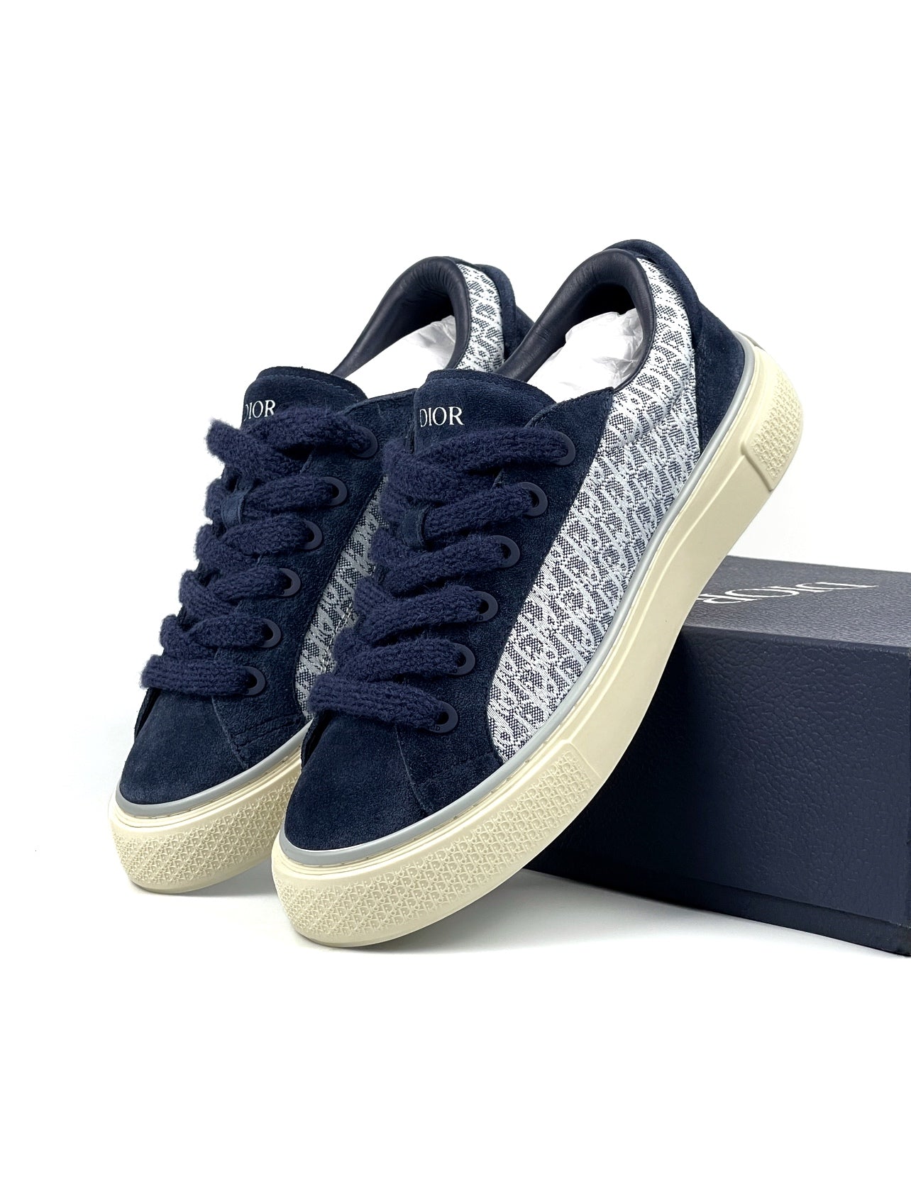 Dior B33