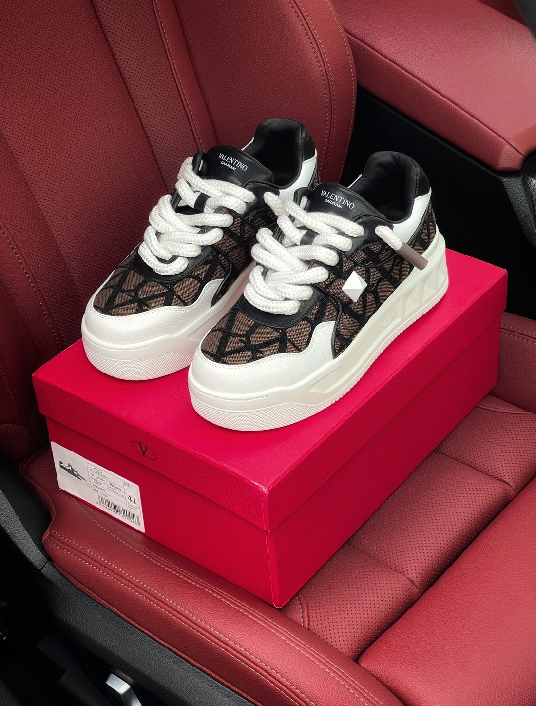 Valentino One Stud