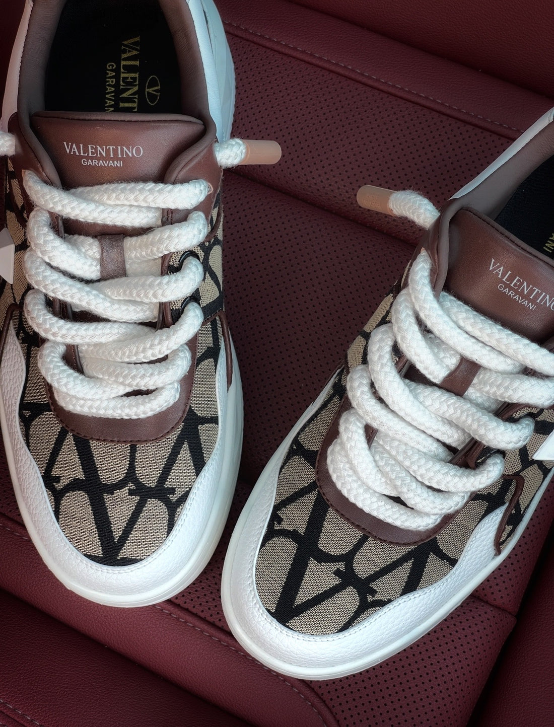 Valentino One Stud