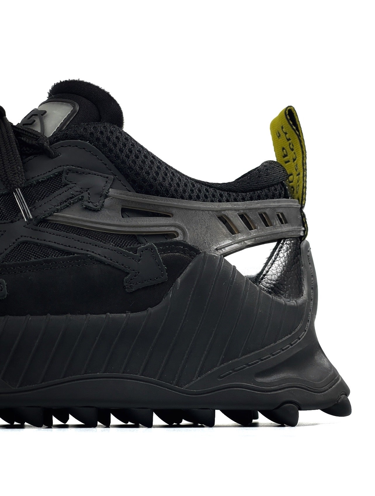 Off-White Odsy 1000