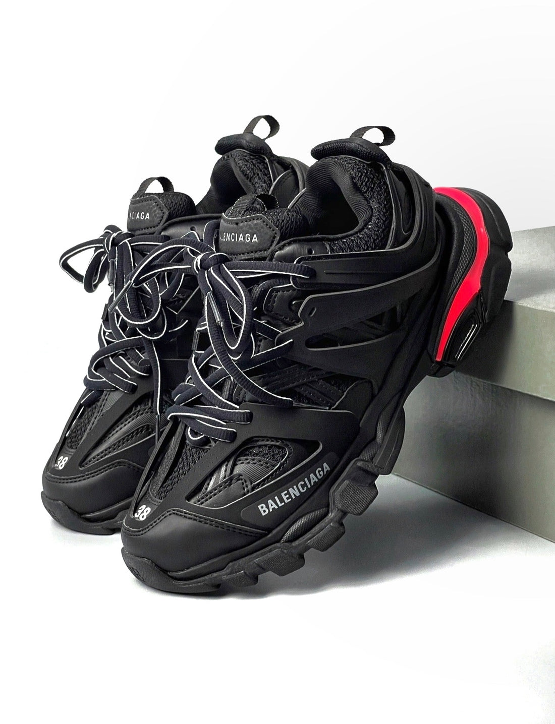 BALENCIAGA TRACK LED DRIPLOCKER.BG