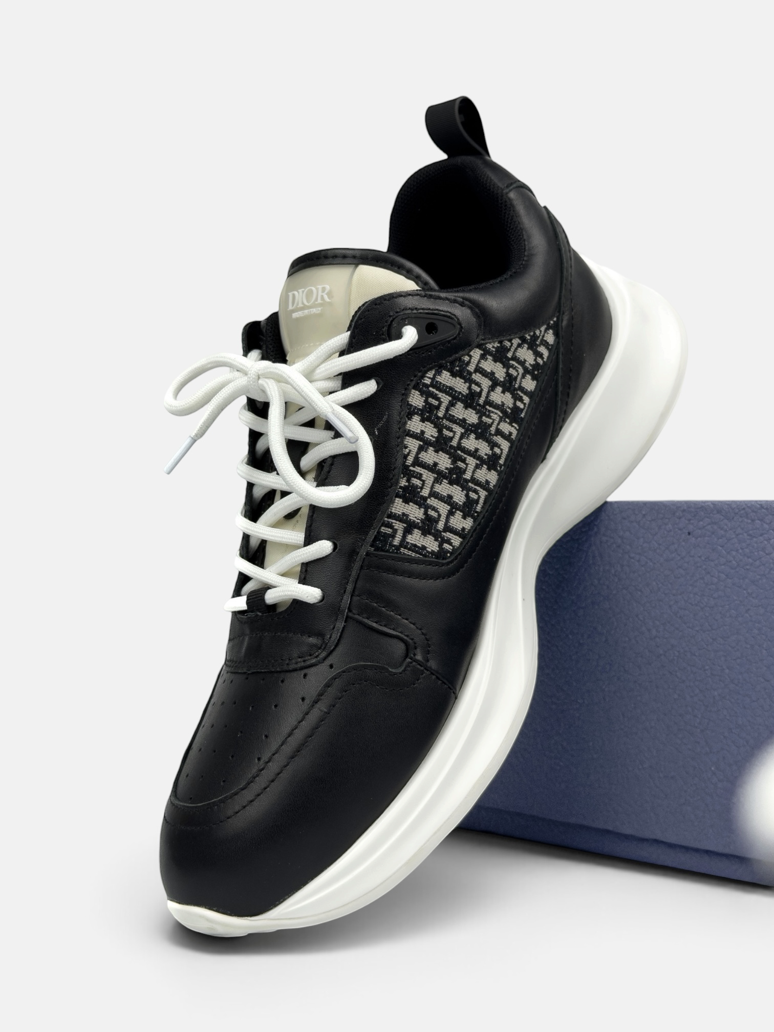 Dior B25